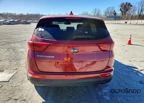 2018 Kia Sportage Lx z USA, uszkodzony, nr VIN KNDPM3AC2J7459228